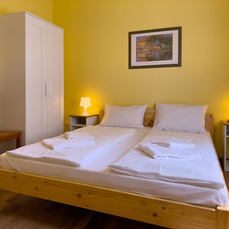 Irisz Panzio Hotell Budapest Eksteriør bilde
