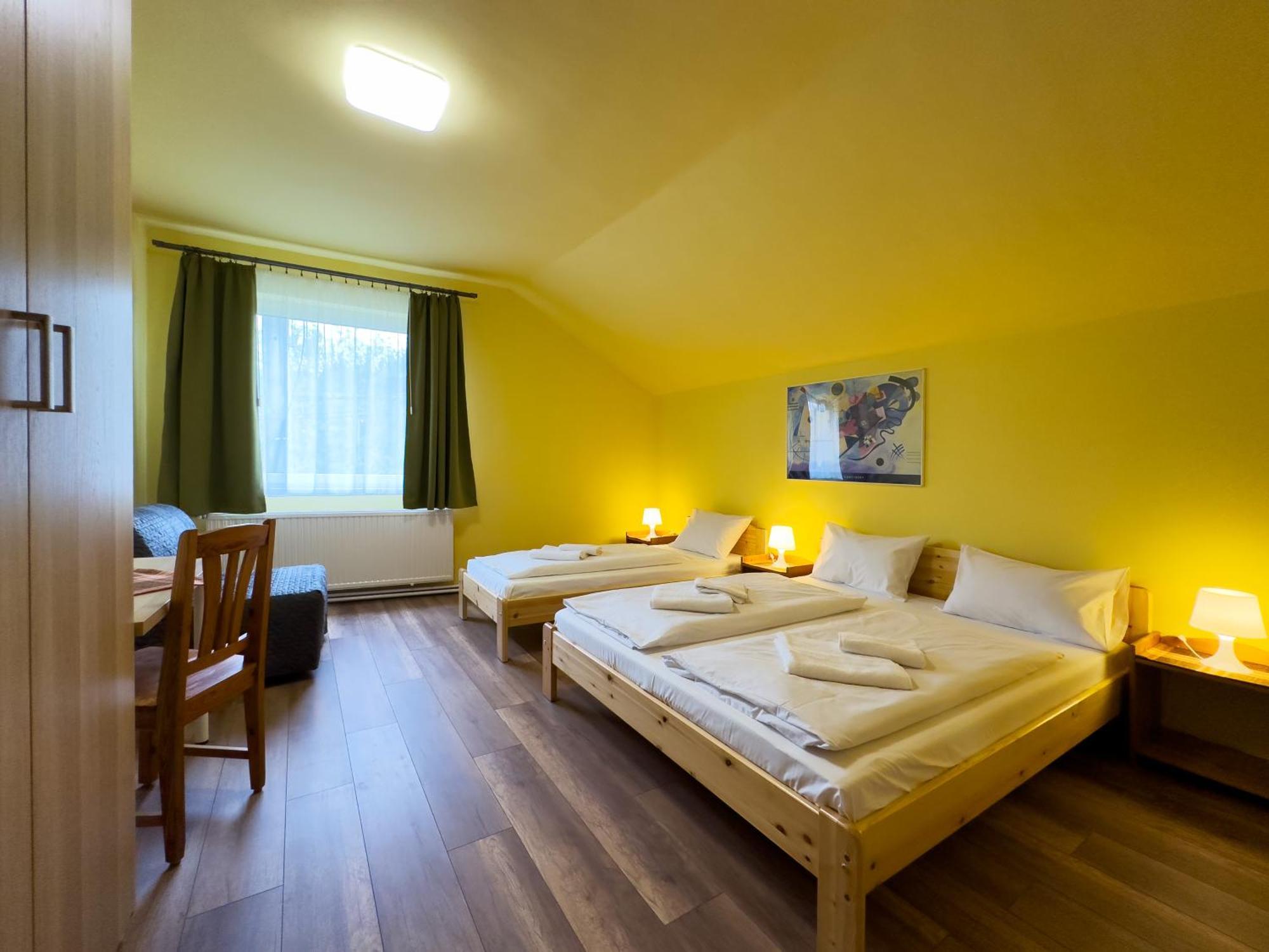 Irisz Panzio Hotell Budapest Eksteriør bilde