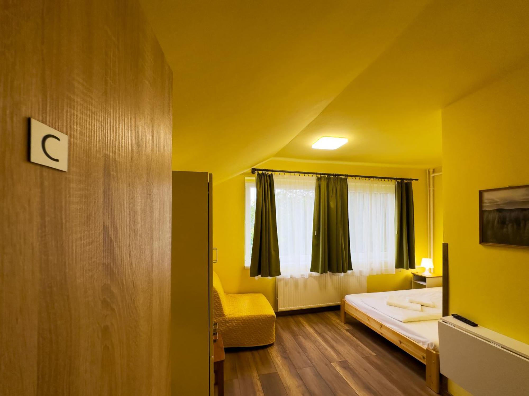 Irisz Panzio Hotell Budapest Eksteriør bilde